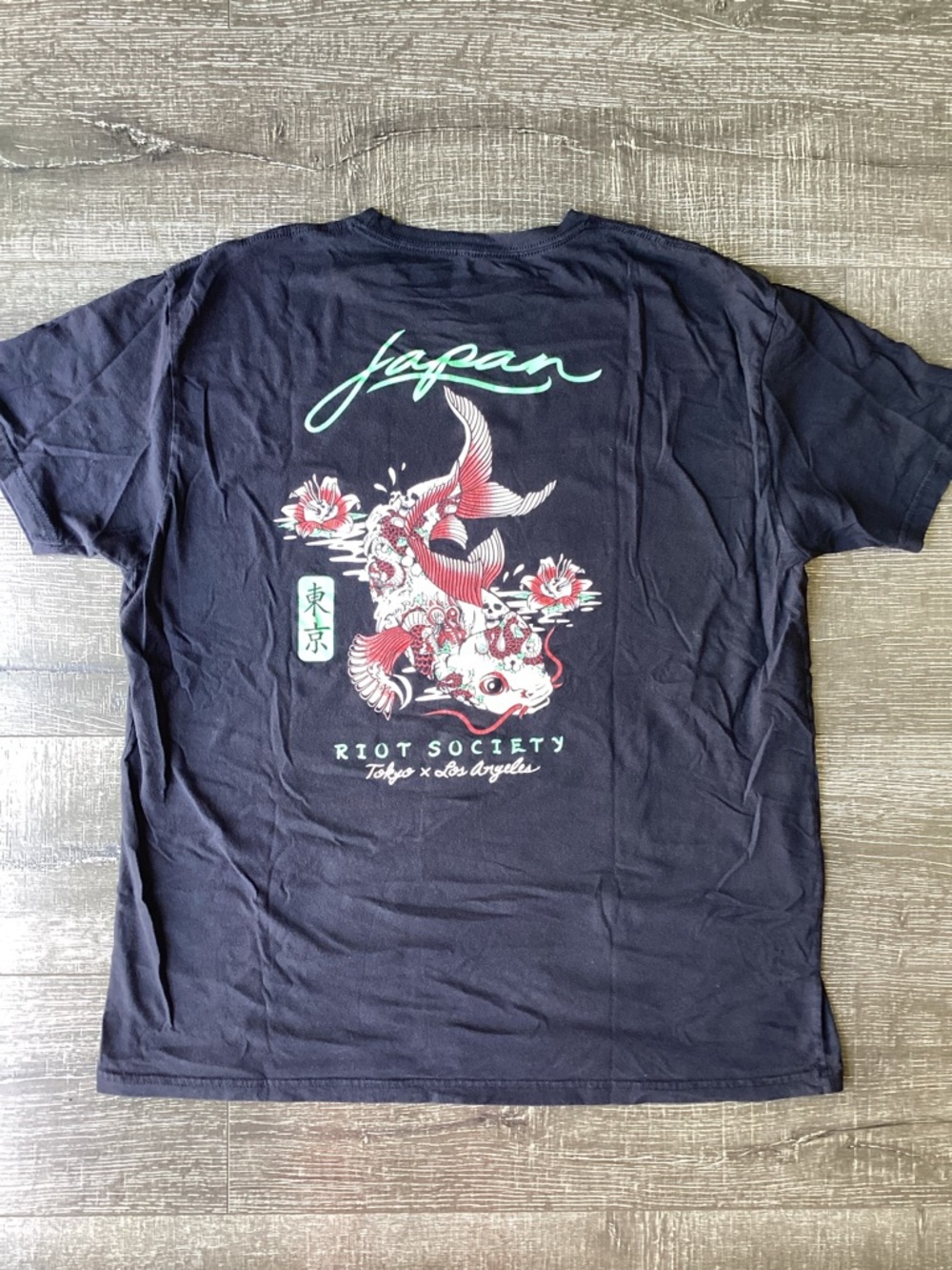 Riot Society Japan Koi Fish Skull Graphic Tee - Men’s XL
